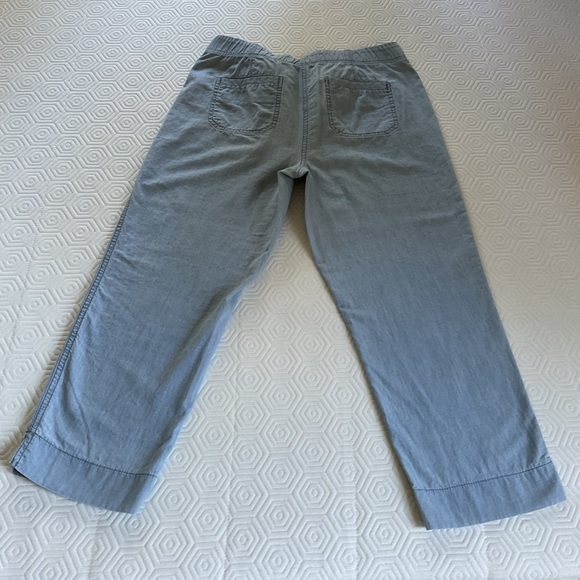 Chico's Chambray Denim Capris Size 0  Size 4 - Picture 2 of 9